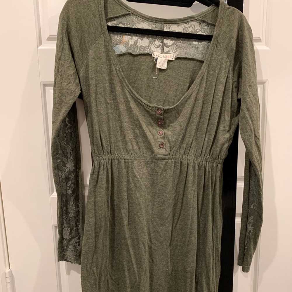 GUC Billabong long sleeve dress with lace
